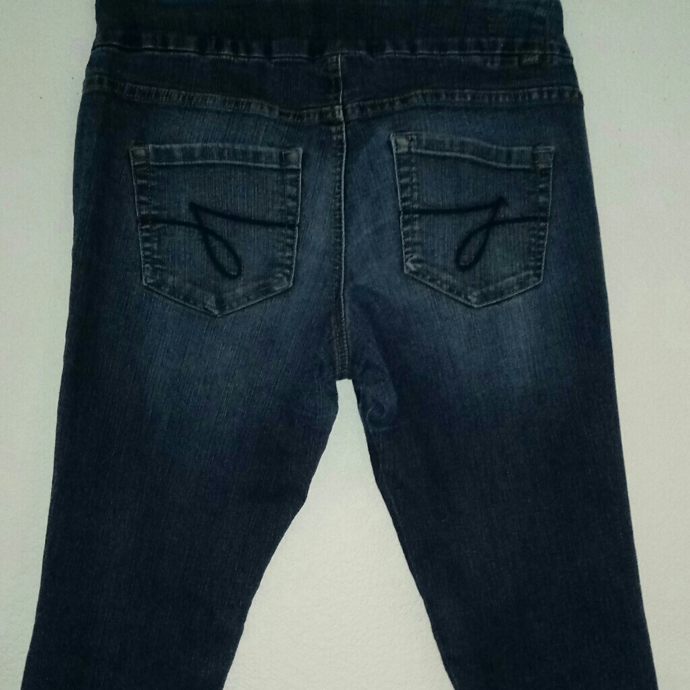 Jag - Picture 2 of 2